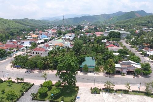 Khánh Hòa: Bắt tạm giam Phó Chánh văn phòng UBND huyện Khánh Vĩnh
