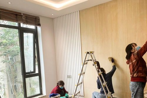 Dịch vụ dọn nhà giá tăng vẫn quá tải dịp cận Tết