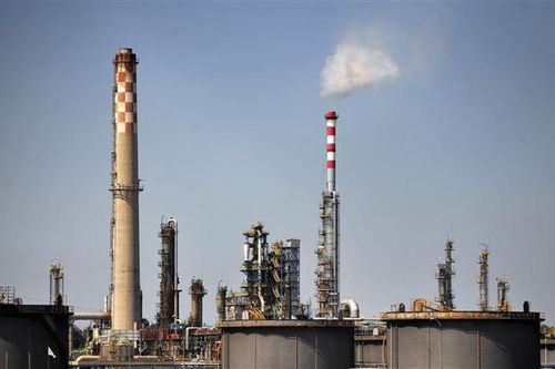 Nigeria đặt mục tiêu chấm dứt nhập khẩu xăng dầu vào năm 2024