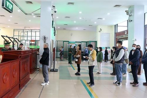 Trung Quốc tái mở cửa: Làn sóng du lịch nước ngoài dâng cao, Việt Nam được hưởng lợi