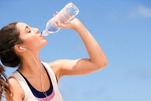 Cách uống nước giúp làm chậm quá trình lão hóa, kéo dài tuổi thọ