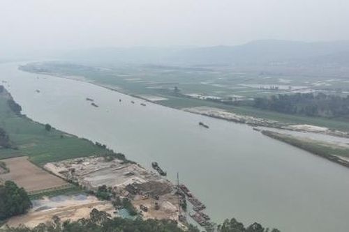 Nghệ An: Phạt và đình chỉ khai thác cát đối với 2 doanh nghiệp trên địa bàn