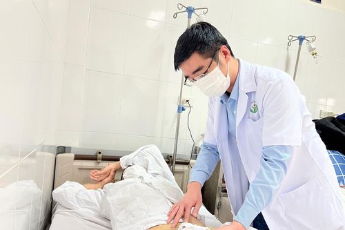 Người đàn ông 50 tuổi ở Hà Nội gãy dương vật do quan hệ sai tư thế
