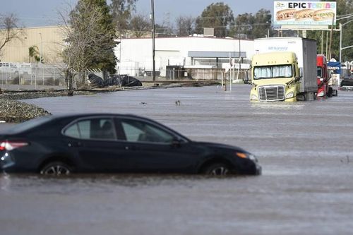 Thị trấn ở California bị nhấn chìm