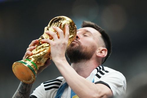 Giám đốc tuyển Tây Ban Nha: Argentina không mạnh hơn chúng tôi