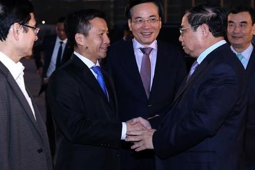 Thủ tướng Phạm Minh Chính lên đường thăm chính thức CHDCND Lào