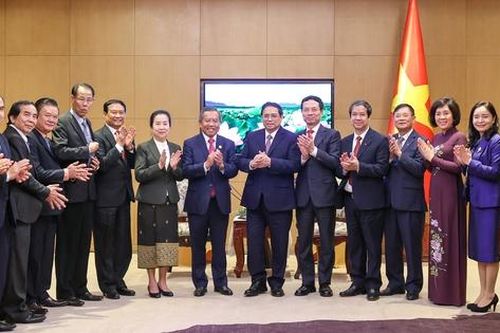 Góp phần giữ gìn và vun đắp quan hệ đoàn kết – hữu nghị Lào – Việt Nam mãi mãi xanh tươi, đời đời bền vững