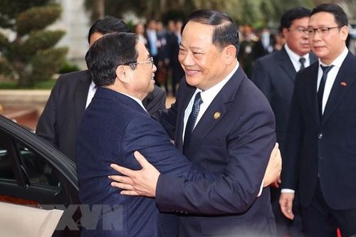 Thủ tướng Phạm Minh Chính bắt đầu thăm chính thức CHDCND Lào