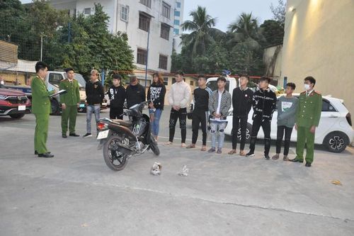 Hải Dương: Khởi tố nhóm đối tượng đánh đập, cướp xe người đi đường