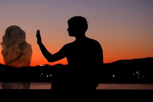28 tuổi chưa có bạn trai, cô gái chi 1,4 tỷ đồng 'cắt duyên âm'