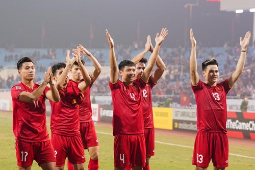 CĐV Đông Nam Á háo hức chờ xem trận chung kết đỉnh cao Việt Nam - Thái Lan