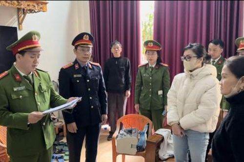 Khởi tố nữ cán bộ ngân hàng lừa đảo chiếm đoạt bạc tỷ