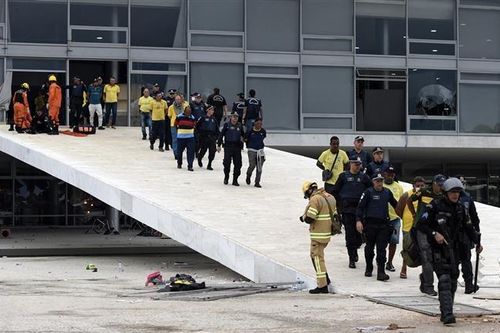 Brazil trả tự do cho hàng trăm người bị bắt giữ trong vụ bạo loạn