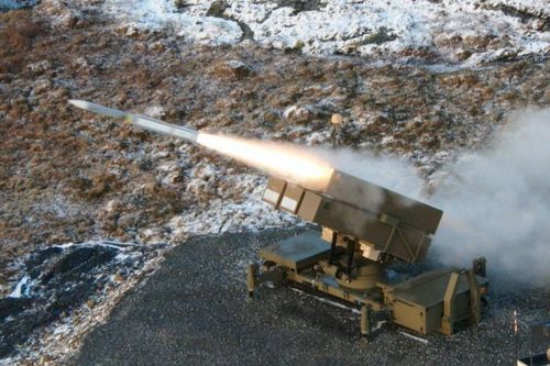 Canada đặt Mỹ sản xuất hệ thống tên lửa phòng không NASAMS cung cấp cho Ukraine