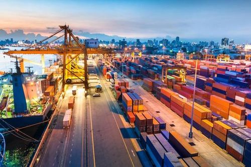 'Ông lớn' vận tải thưởng nhân viên 50 tháng lương