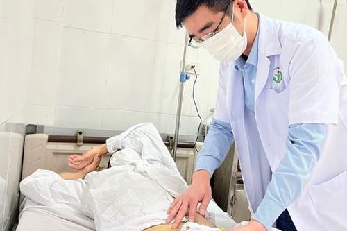 Người đàn ông phải đi cấp cứu vì gãy 'kiếm' trong lúc đang quan hệ
