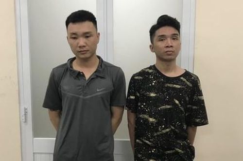 TPHCM: Bắt 2 đối tượng gây ra 5 vụ cướp giật, thủ bình xịt hơi cay để chống trả