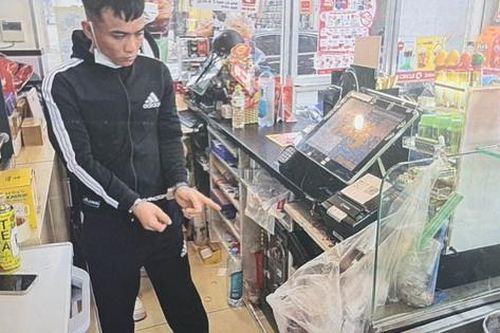Bắt đối tượng cầm dao bầu cướp 4 cửa hàng trong 1 đêm
