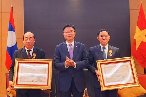 Hợp tác pháp luật & tư pháp góp phần củng cố quan hệ hữu nghị đặc biệt giữa hai nước Việt - Lào