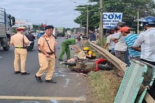 Hai bà cháu tử vong dưới bánh xe tải ở Đồng Nai