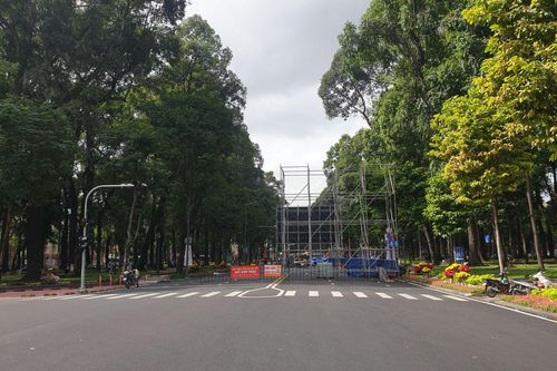 TP Hồ Chí Minh dành đường cho người hâm mộ cổ vũ bóng đá