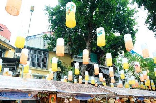 Phố bích họa Phùng Hưng rực rỡ đón Tết Quý Mão 2023