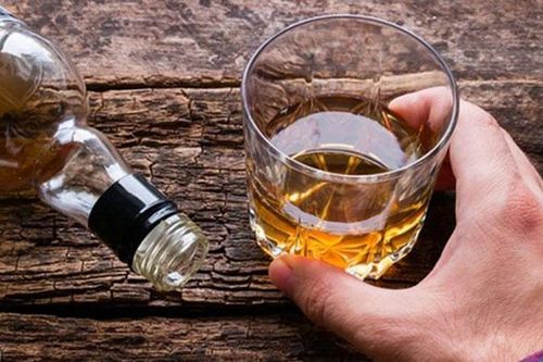 Ngày Tết, uống rượu bia như thế nào để đỡ hại sức khỏe?