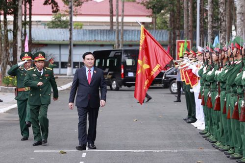 Chủ tịch Quốc hội Vương Đình Huệ thăm, chúc Tết tại tỉnh An Giang