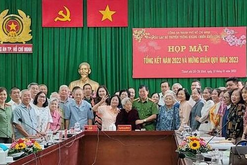 Công an TPHCM họp mặt CLB Truyền thống kháng chiến dịp Xuân Quý Mão