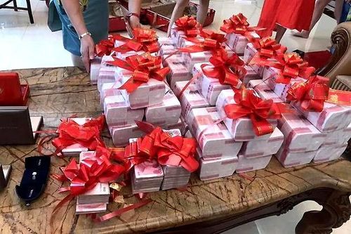 Vụ đòi sính lễ 'siêu khủng' làm dậy sóng cư dân mạng và cái kết gây hả hê