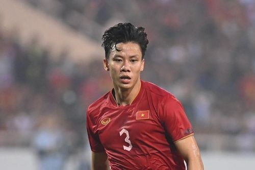 Quế Ngọc Hải và Bunmathan cùng được AFF vinh danh