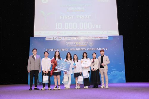 Học sinh trung học tìm hiểu và khám phá nghề nghiệp với CareerQUEST