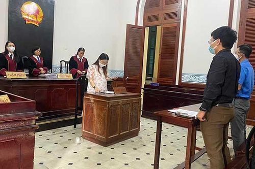 Bà Phạm Thị Yến bất ngờ rút đơn kiện thượng tọa Thích Nhật Từ