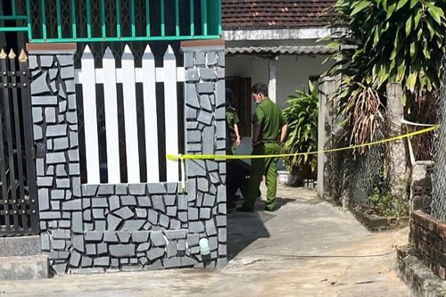 Phát hiện bố mẹ tử vong trong nhà, tư thế lạ khiến con gái 'sốc nặng'