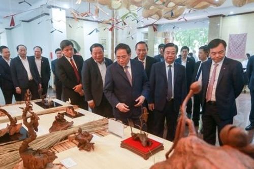 Chuyển từ sản xuất nông nghiệp sang phát triển kinh tế nông nghiệp