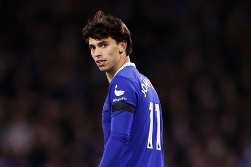 Tân binh vừa ra mắt nhận thẻ đỏ, Chelsea thua trận thứ ba liên tiếp