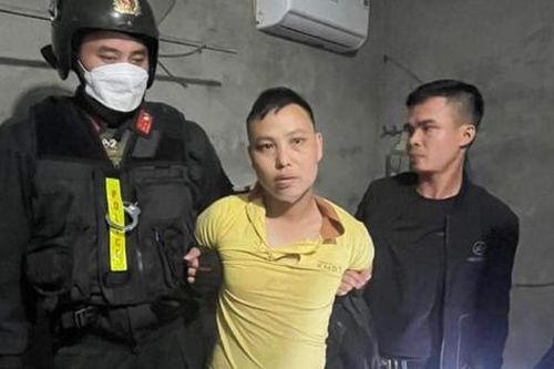 Bắt giữ nghi phạm đâm chết người trong đám cưới rồi lẩn trốn trong hang núi