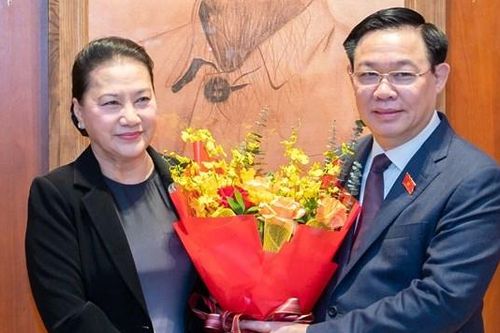 Lễ trao Huân chương tặng các vị nguyên lãnh đạo Quốc hội