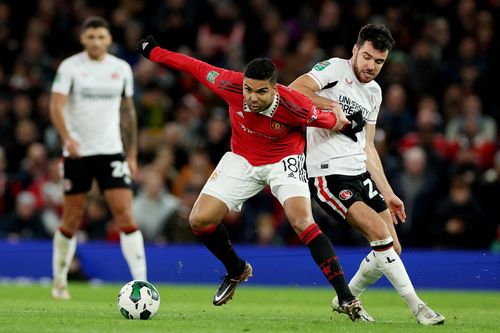 Derby Manchester cân sức hơn khi MU có Casemiro