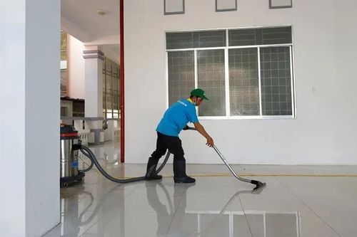 Đặt trước cả tháng để có người dọn nhà dịp Tết