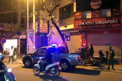 Cảnh sát hình sự Hà Nội tích cực truy bắt nam thanh niên đâm nhiều nhát người yêu cũ