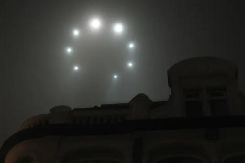 Sốt xình xịch chính phủ Mỹ ghi nhận hơn 500 báo cáo về UFO