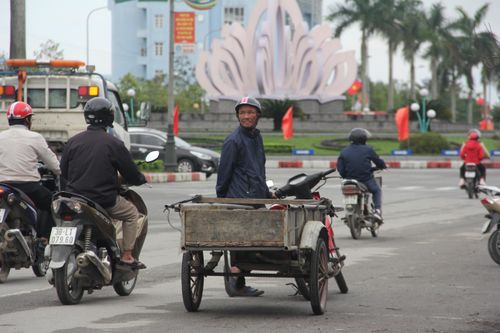 Dịch vụ 'chở Tết về nhà'... vắng khách