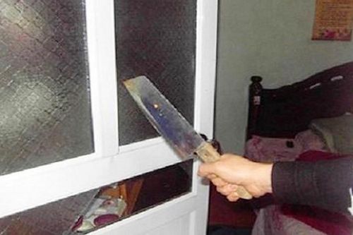 Chồng dùng dao chém vợ tử vong ở Nghệ An