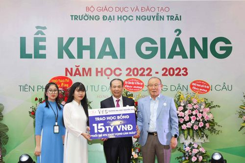 Trường đại học tiên phong với mô hình 'giảng đường doanh nghiệp'