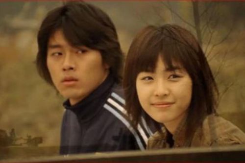 Đẹp ngang ngửa Son Ye Jin vậy mà 'mối tình đầu của Hyun Bin' lại gây bất ngờ vì diện mạo thay đổi lạ lẫm