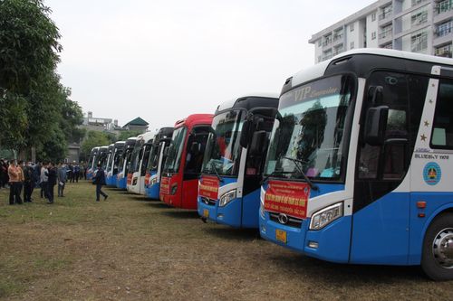 Hơn 440 chuyến xe đưa thợ Mỏ về quê ăn Tết vào 27 Tết