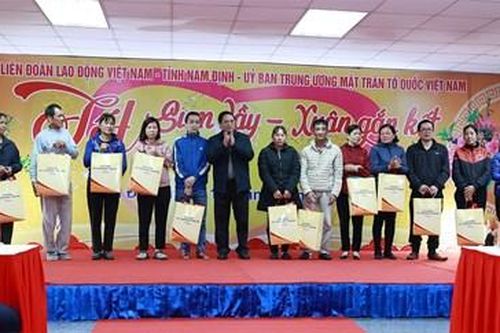 Thủ tướng Chính phủ Phạm Minh Chính dự Chương trình 'Tết Sum vầy - Xuân gắn kết' tại Nam Định