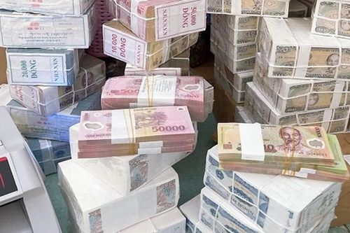 Bất chấp quy định pháp luật: Thị trường đổi tiền lẻ vẫn 'nóng' từng ngày