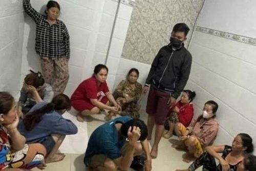 Sòng bạc quý bà trong ngôi nhà khóa trái cửa ở Hậu Giang